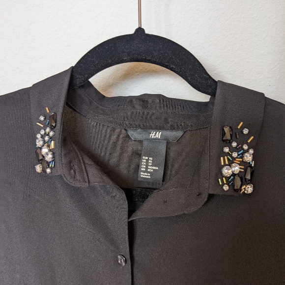 H&M rhinestone collar button down - Picture 3 of 4